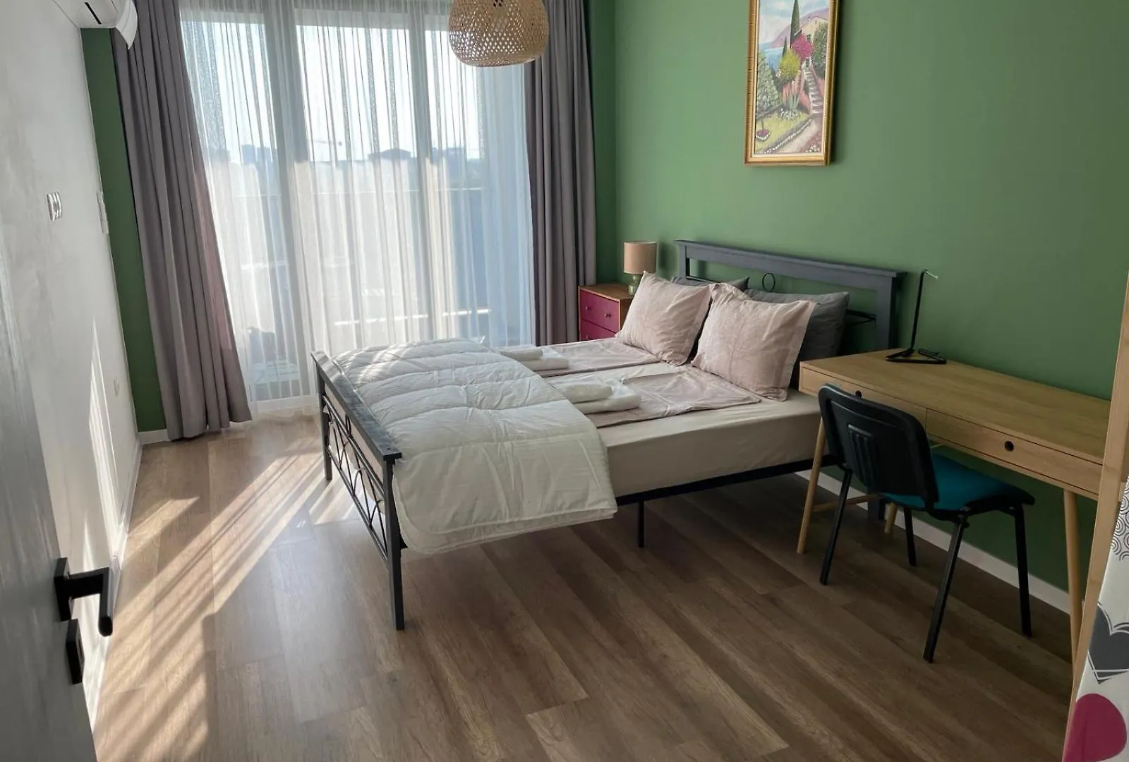 Platinum Luxury Industrial 3 Room Unit Center Freepark Plowdiw Bulgarien